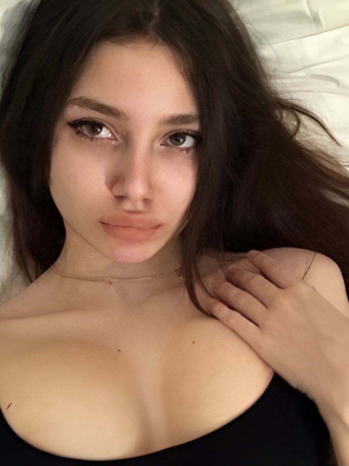 Милена привлекательная девушка из Нового оскола цена от 5000 руб