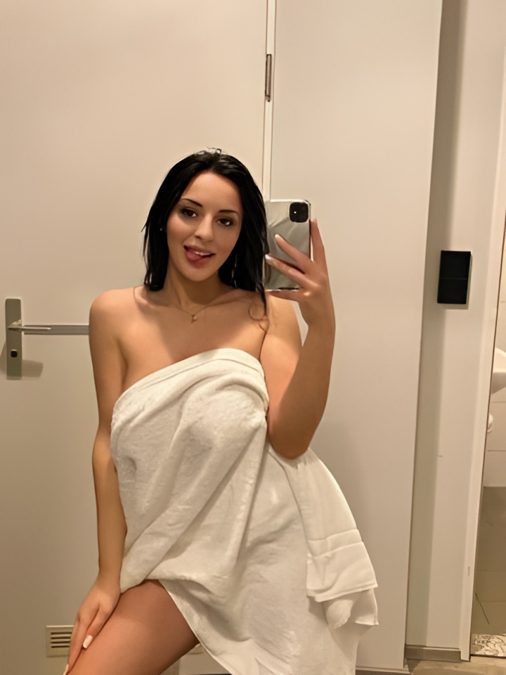 Олечка привлекательная девушка из Нового оскола цена от 4000 руб