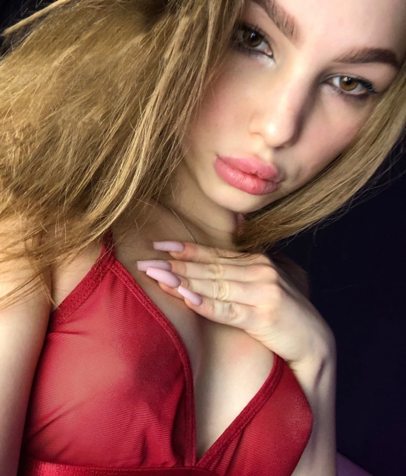 Ольга привлекательная девушка из Нового оскола цена от 3000 руб