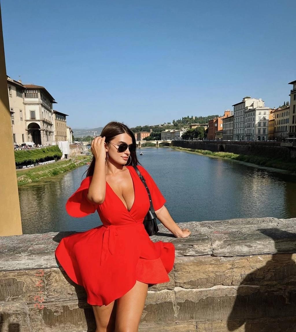 Варвара привлекательная девушка из Нового оскола цена от 6000 руб