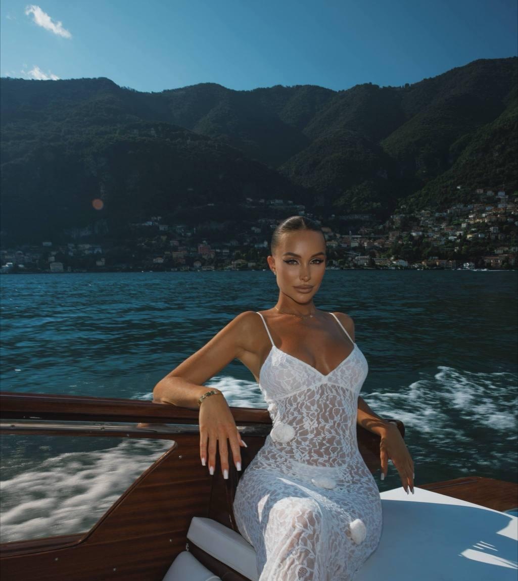 Амелия привлекательная девушка из Нового оскола цена от 11000 руб